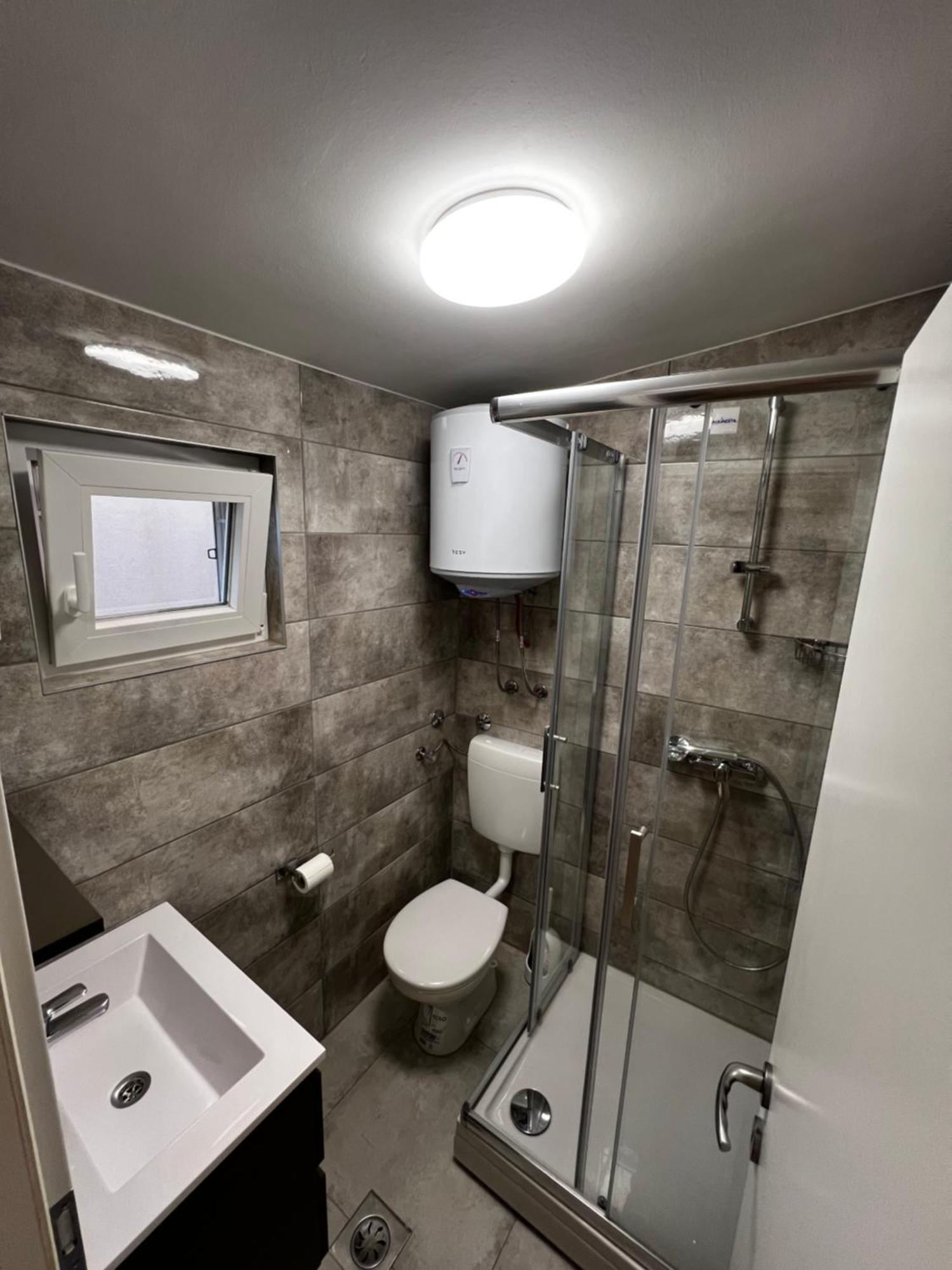 Apartmani Lovren Novalja Luaran gambar